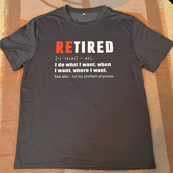 RETIRED T-shirt - Picture 3 of 7